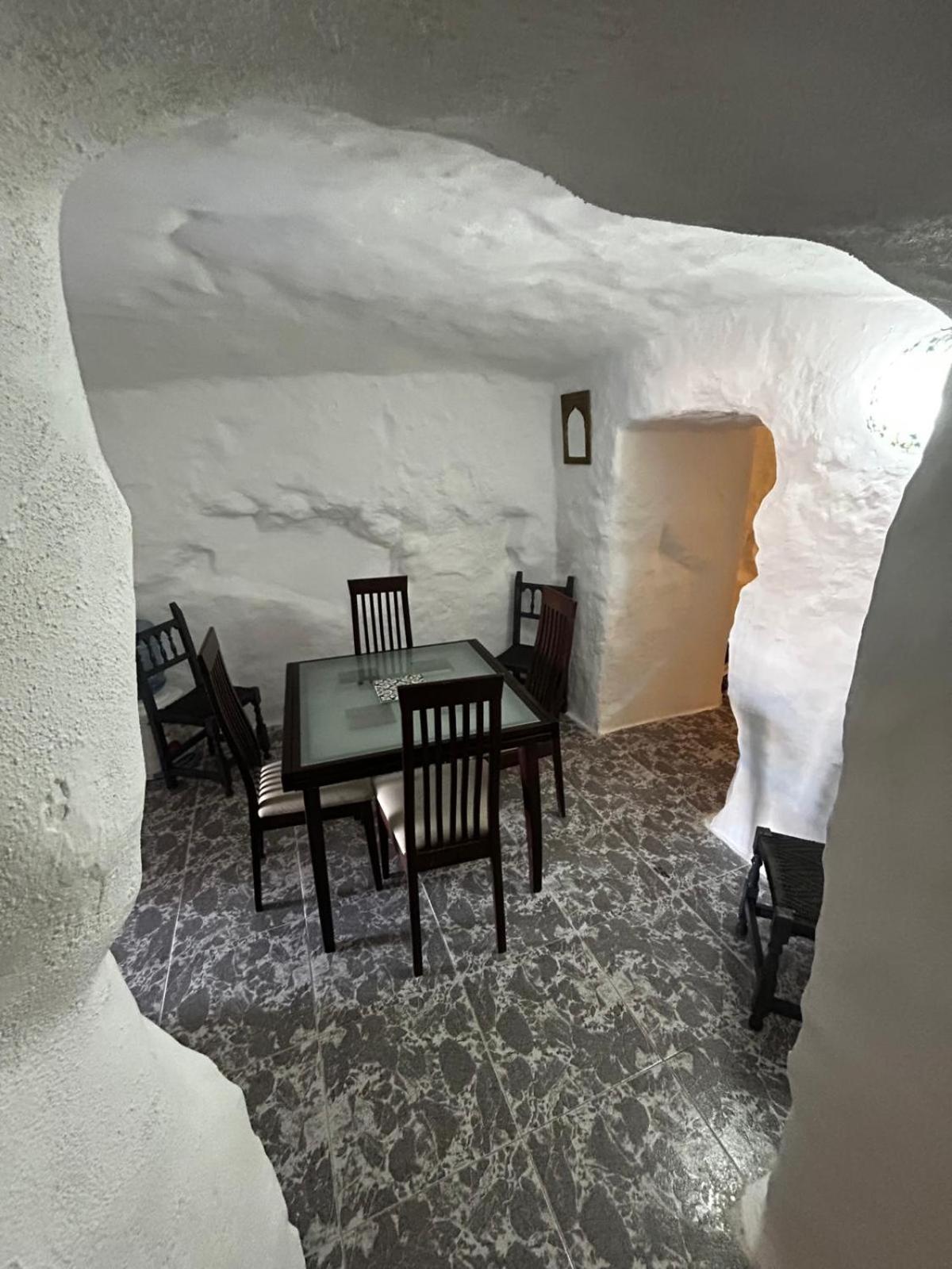 The Crystal Cave Villa Zujar Bagian luar foto